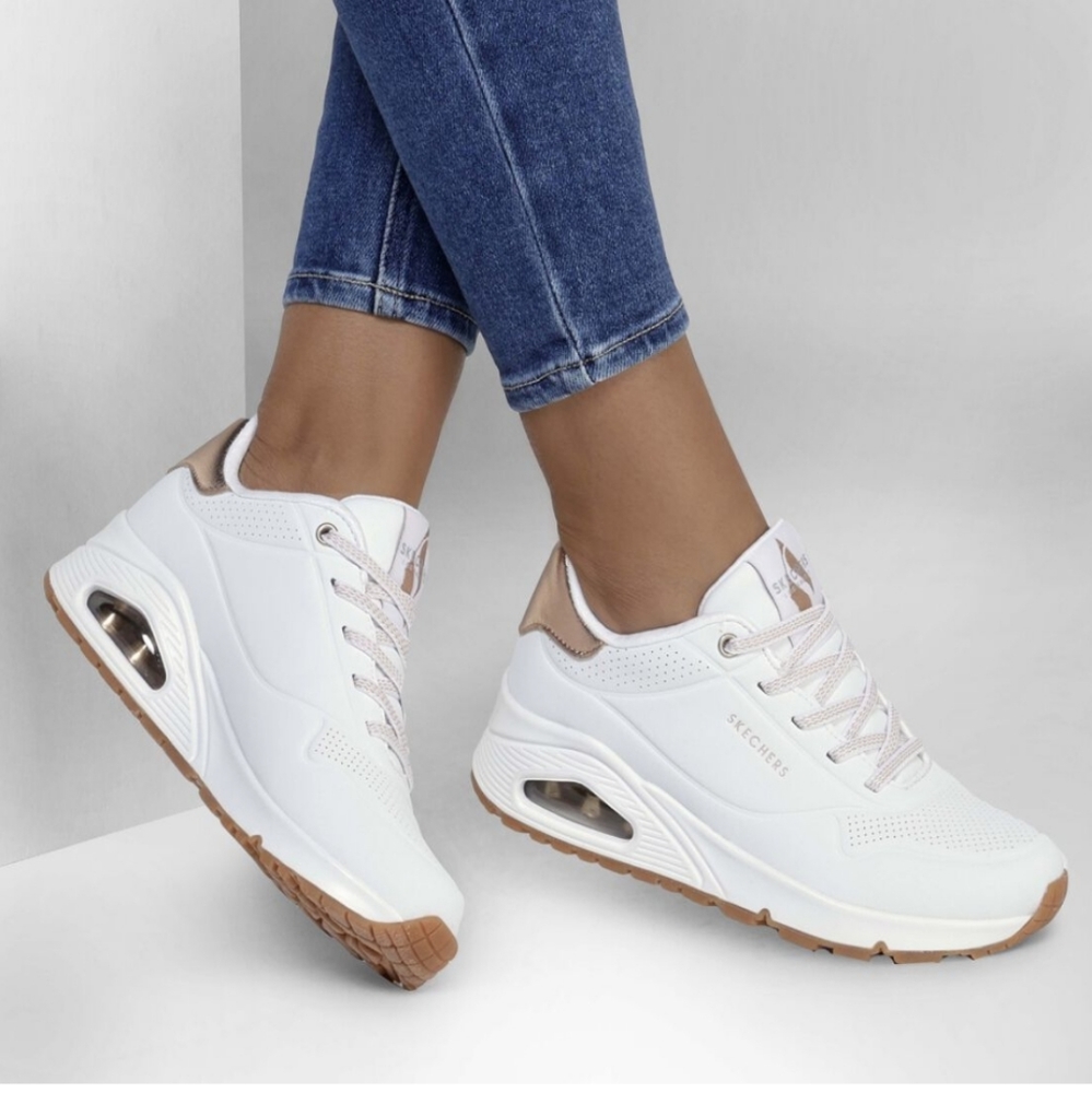 Women’s Skechers Shoes Uno Shimmer Away size 8 Medium